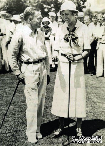 1935年6月18日琼斯和韦泽德在东湖高尔夫俱乐部